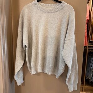 Elegant Light Gray Women's Crew Neck Sweater